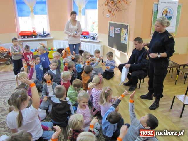 Zdjęcie w galerii na portalu naszraciborz.pl: Strażnicy mówią o bezpieczeństwie wiadomości z regionu