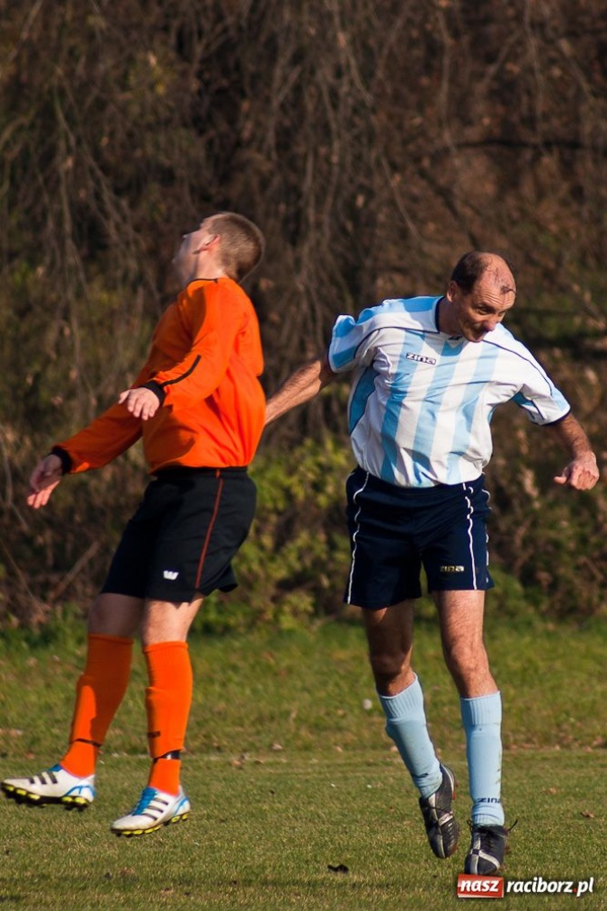 Zdjęcie w galerii na portalu naszraciborz.pl: Samborowice za słabe na rezerwy Dębu wiadomości z regionu