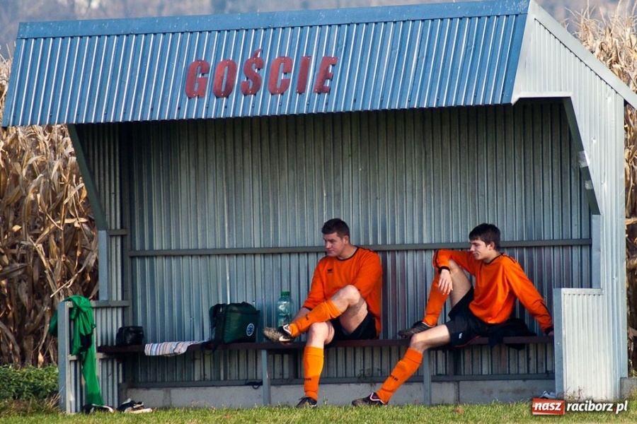 Zdjęcie w galerii na portalu naszraciborz.pl: Samborowice za słabe na rezerwy Dębu wiadomości z regionu