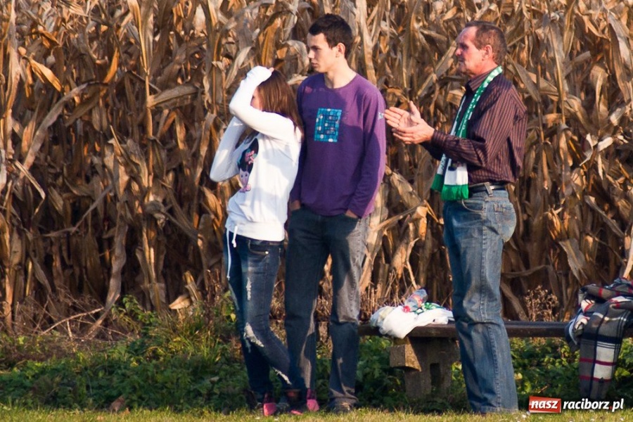 Zdjęcie w galerii na portalu naszraciborz.pl: Samborowice za słabe na rezerwy Dębu wiadomości z regionu