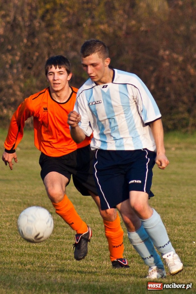 Zdjęcie w galerii na portalu naszraciborz.pl: Samborowice za słabe na rezerwy Dębu wiadomości z regionu