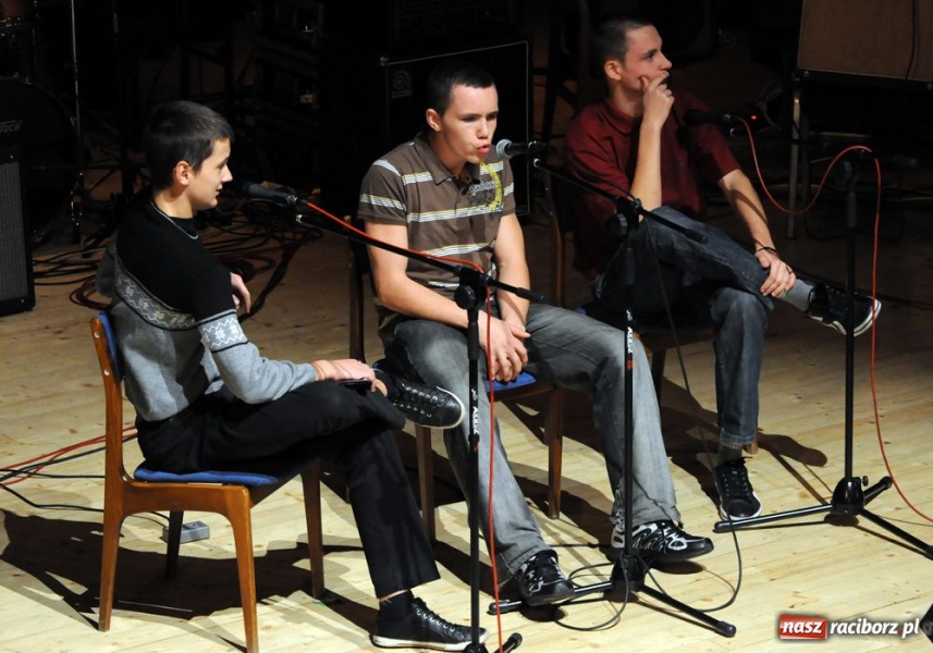 Zdjęcie w galerii na portalu naszraciborz.pl: Zagrali Myslovitz dla Łukasza wiadomości z regionu