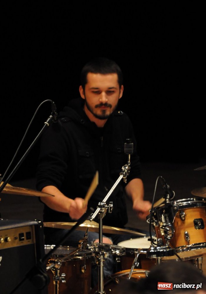 Zdjęcie w galerii na portalu naszraciborz.pl: Zagrali Myslovitz dla Łukasza wiadomości z regionu