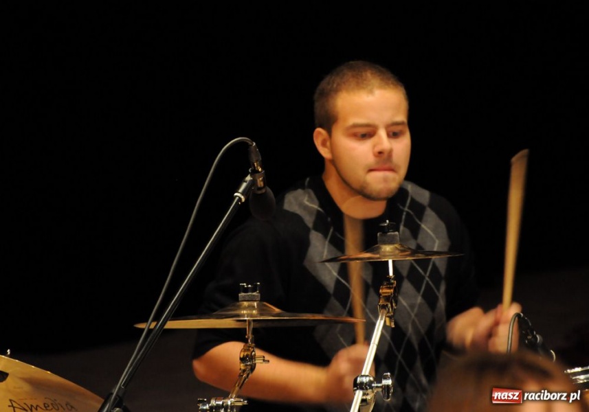 Zdjęcie w galerii na portalu naszraciborz.pl: Zagrali Myslovitz dla Łukasza wiadomości z regionu