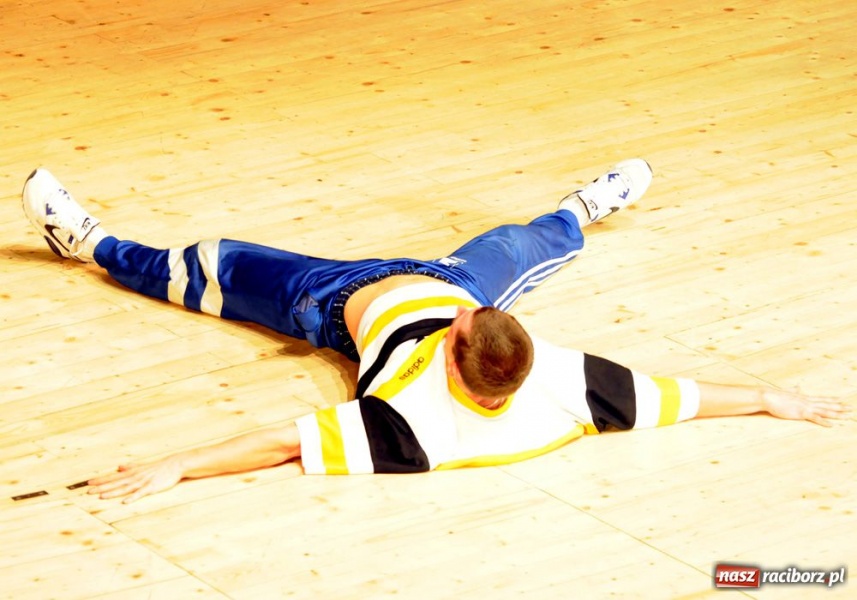 Zdjęcie w galerii na portalu naszraciborz.pl: Zagrali Myslovitz dla Łukasza wiadomości z regionu