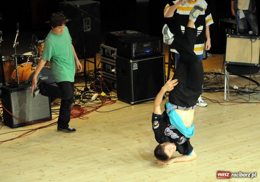 Zdjęcie w galerii na portalu naszraciborz.pl: Zagrali Myslovitz dla Łukasza wiadomości z regionu