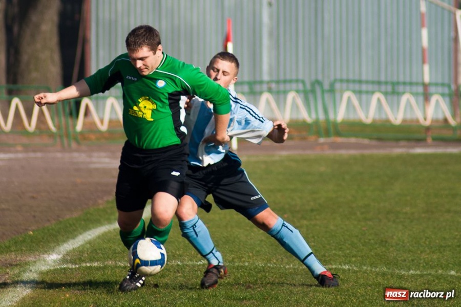 Zdjęcie w galerii na portalu naszraciborz.pl: Remis w derbach Raciborza wiadomości z regionu