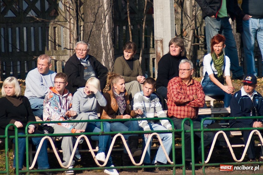 Zdjęcie w galerii na portalu naszraciborz.pl: Remis w derbach Raciborza wiadomości z regionu