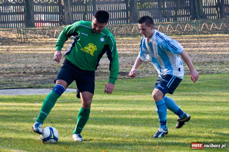 Zdjęcie w galerii na portalu naszraciborz.pl: Remis w derbach Raciborza wiadomości z regionu