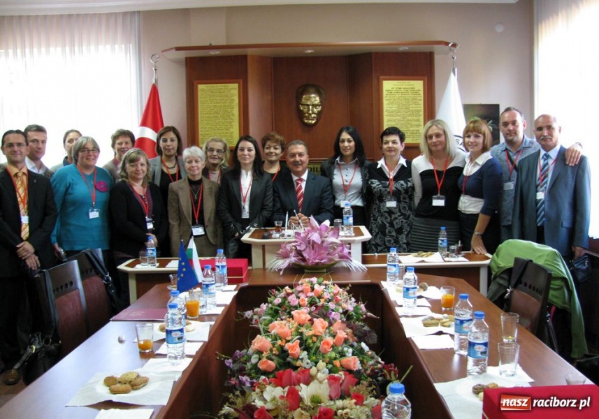 Zdjęcie w galerii na portalu naszraciborz.pl: Egzotyczna podróż nauczycieli 15-tki wiadomości z regionu