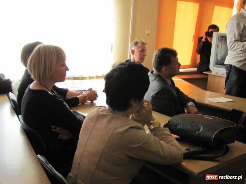 Zdjęcie w galerii na portalu naszraciborz.pl: O roli uczelni i losach absolwentów wiadomości z regionu