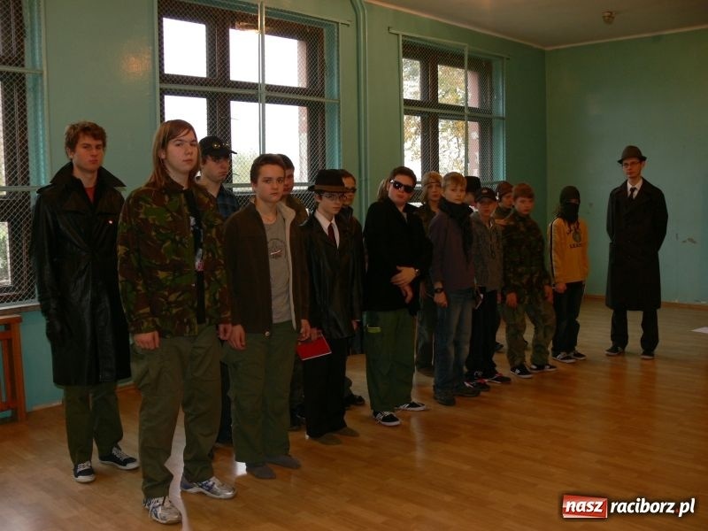 Zdjęcie w galerii na portalu naszraciborz.pl: Harcerze zakładają siatki wywiadowcze wiadomości z regionu