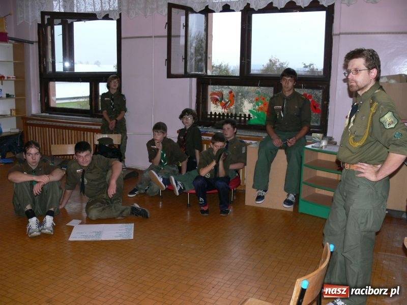 Zdjęcie w galerii na portalu naszraciborz.pl: Harcerze zakładają siatki wywiadowcze wiadomości z regionu