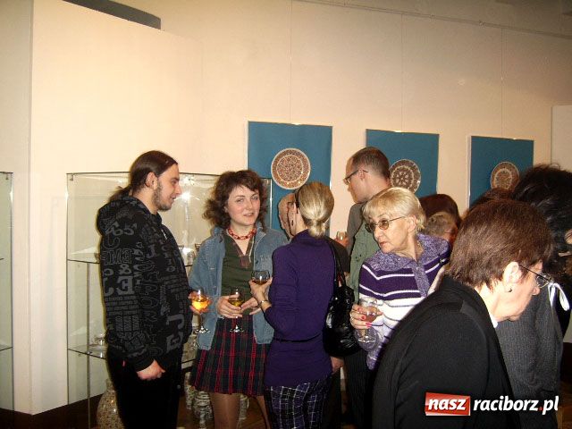 Zdjęcie w galerii na portalu naszraciborz.pl: Ceramika opolska w muzeum wiadomości z regionu