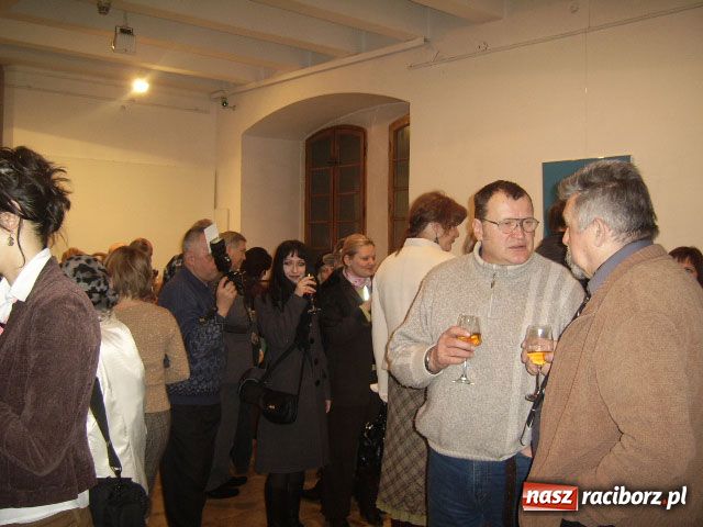 Zdjęcie w galerii na portalu naszraciborz.pl: Ceramika opolska w muzeum wiadomości z regionu