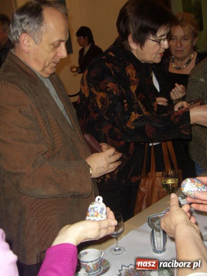 Zdjęcie w galerii na portalu naszraciborz.pl: Ceramika opolska w muzeum wiadomości z regionu