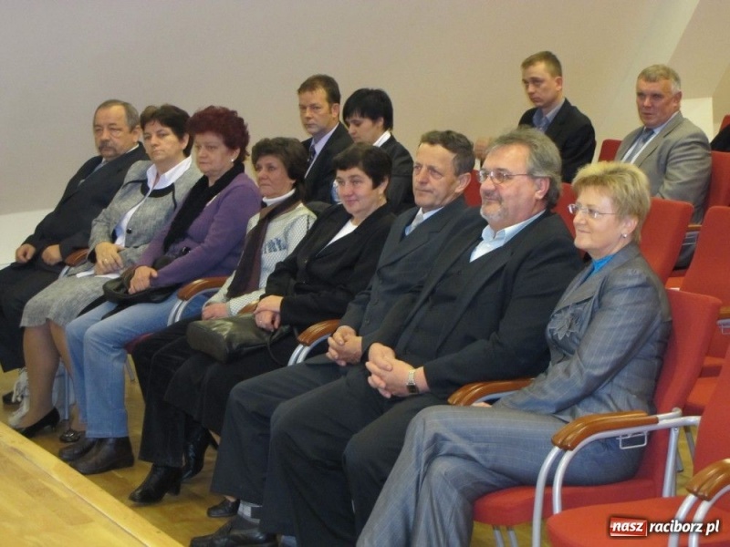 Zdjęcie w galerii na portalu naszraciborz.pl: Odznaczeni za synów żołnierzy wiadomości z regionu