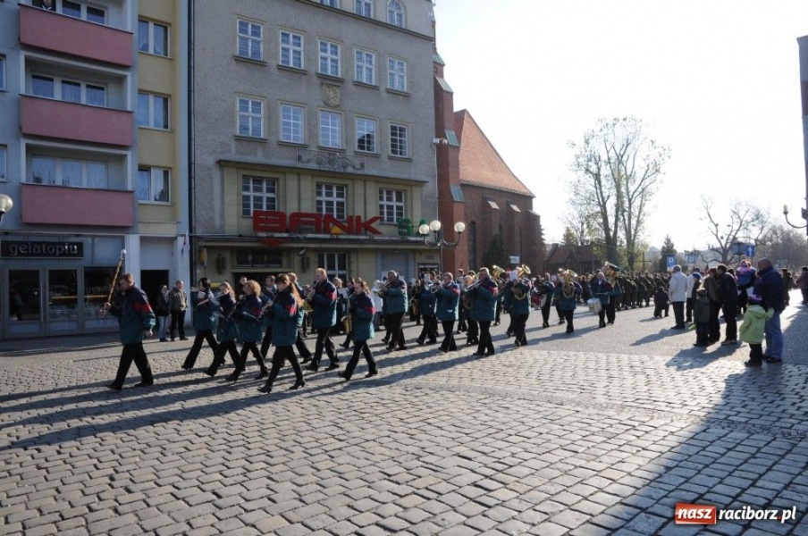 Zdjęcie w galerii na portalu naszraciborz.pl: Nie wystarczy tylko niepodległość wiadomości z regionu