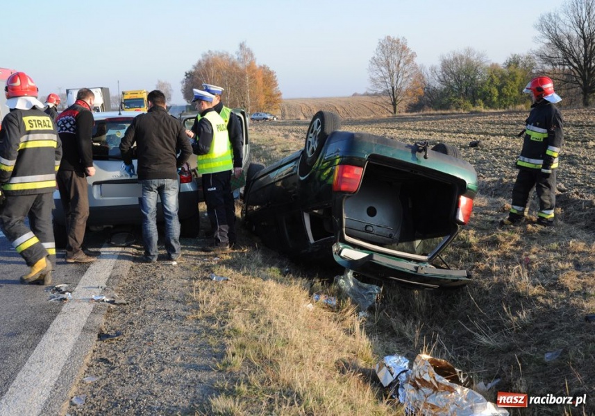 Zdjęcie w galerii na portalu naszraciborz.pl: Śmiertelny wypadek pod Szonowicami wiadomości z regionu