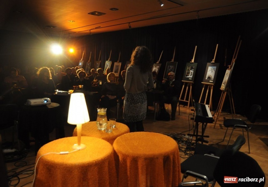 Zdjęcie w galerii na portalu naszraciborz.pl: 14. Almanach na 100-lecie Strzechy wiadomości z regionu