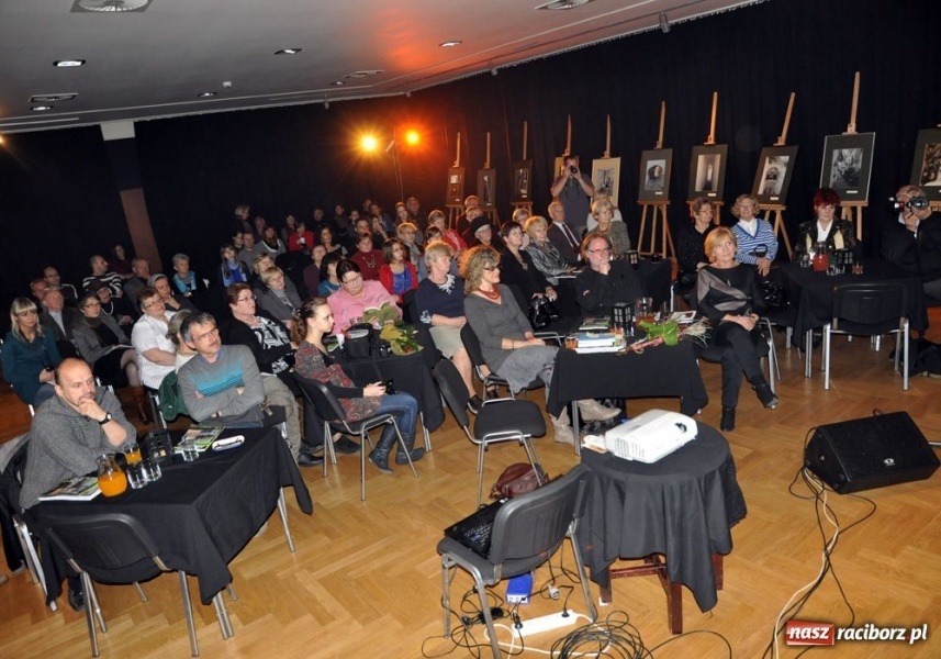 Zdjęcie w galerii na portalu naszraciborz.pl: 14. Almanach na 100-lecie Strzechy wiadomości z regionu