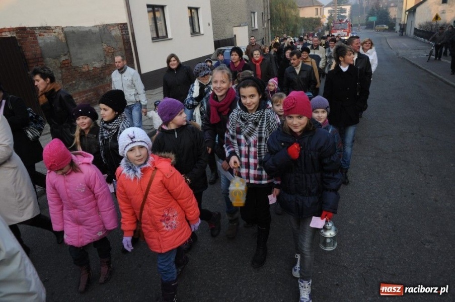 Zdjęcie w galerii na portalu naszraciborz.pl: Ksiądz Grzegorz i dwie amazonki wiadomości z regionu