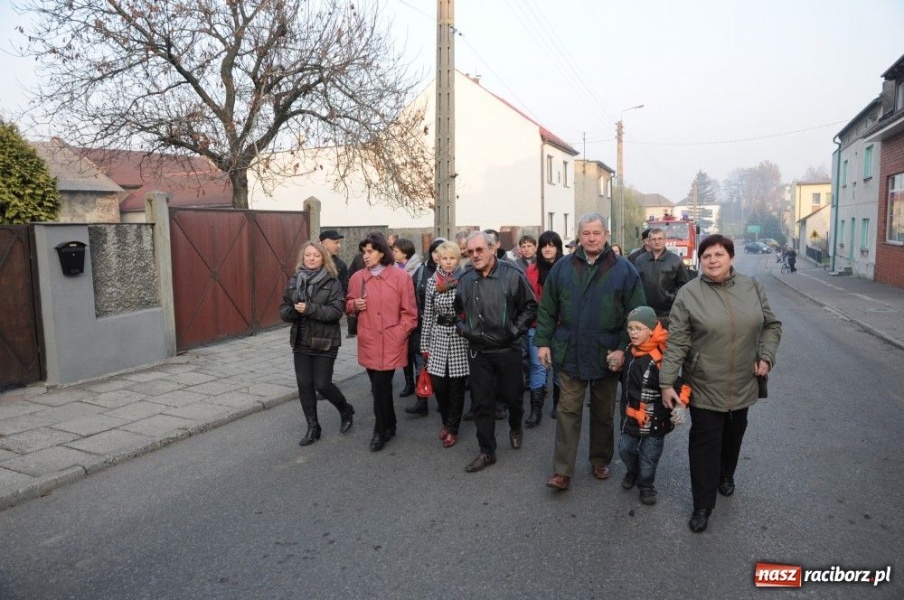 Zdjęcie w galerii na portalu naszraciborz.pl: Ksiądz Grzegorz i dwie amazonki wiadomości z regionu