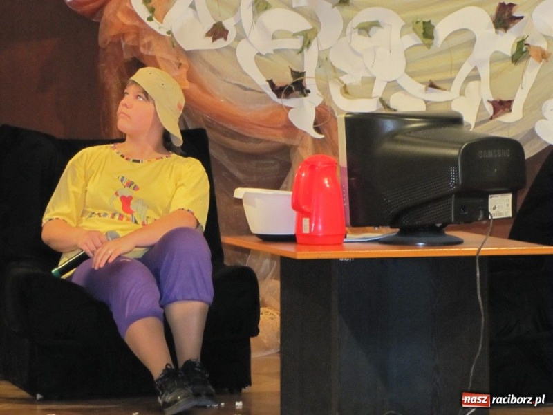 Zdjęcie w galerii na portalu naszraciborz.pl: Dzieci dzieciom w Tworkowie wiadomości z regionu