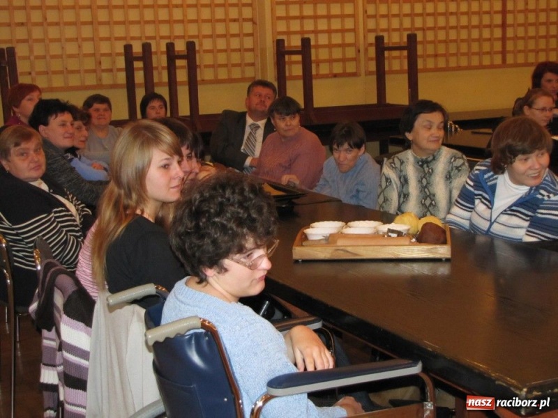 Zdjęcie w galerii na portalu naszraciborz.pl: Dzieci dzieciom w Tworkowie wiadomości z regionu