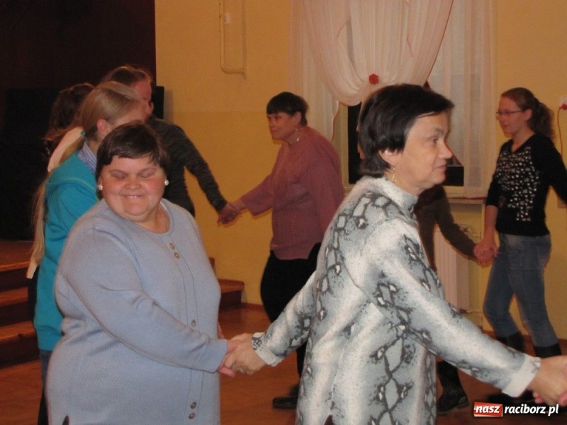 Zdjęcie w galerii na portalu naszraciborz.pl: Dzieci dzieciom w Tworkowie wiadomości z regionu