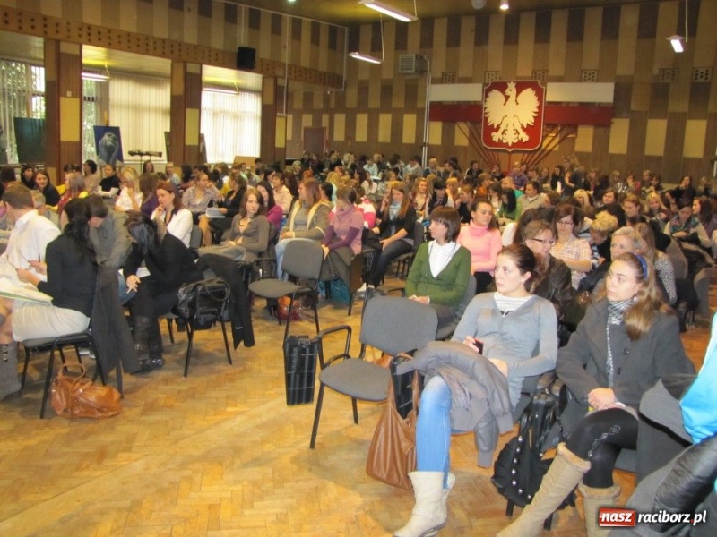 Zdjęcie w galerii na portalu naszraciborz.pl: Chcą być młodzi i bogaci... wiadomości z regionu