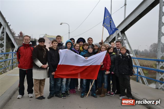 Zdjęcie w galerii na portalu naszraciborz.pl: Morsy dopłynęły już do Chałupek wiadomości z regionu