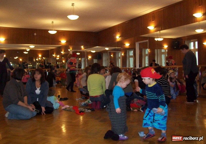 Zdjęcie w galerii na portalu naszraciborz.pl: Fikusie robiły przymiarki wiadomości z regionu