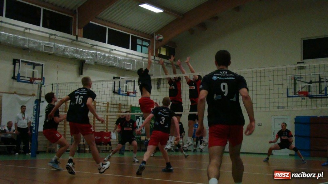 Zdjęcie w galerii na portalu naszraciborz.pl: Siatkarze Rafako ulegli outsiderowi wiadomości z regionu