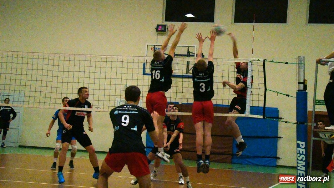 Zdjęcie w galerii na portalu naszraciborz.pl: Siatkarze Rafako ulegli outsiderowi wiadomości z regionu