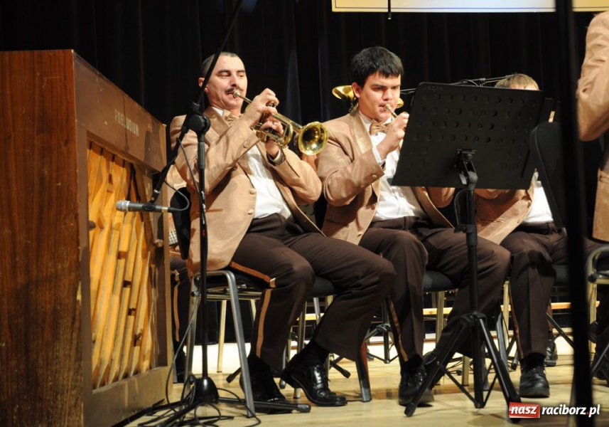 Zdjęcie w galerii na portalu naszraciborz.pl: Grand Prix dla chóru z Brzezia wiadomości z regionu