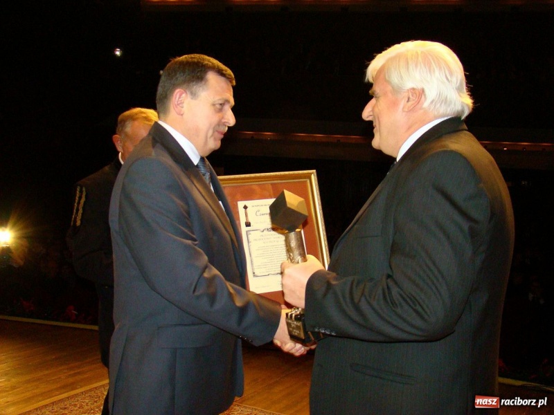 Zdjęcie w galerii na portalu naszraciborz.pl: Najlepsi odebrali Czarne Diamenty wiadomości z regionu