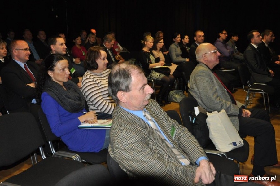 Zdjęcie w galerii na portalu naszraciborz.pl: Nie pominięto Raciborza... wiadomości z regionu