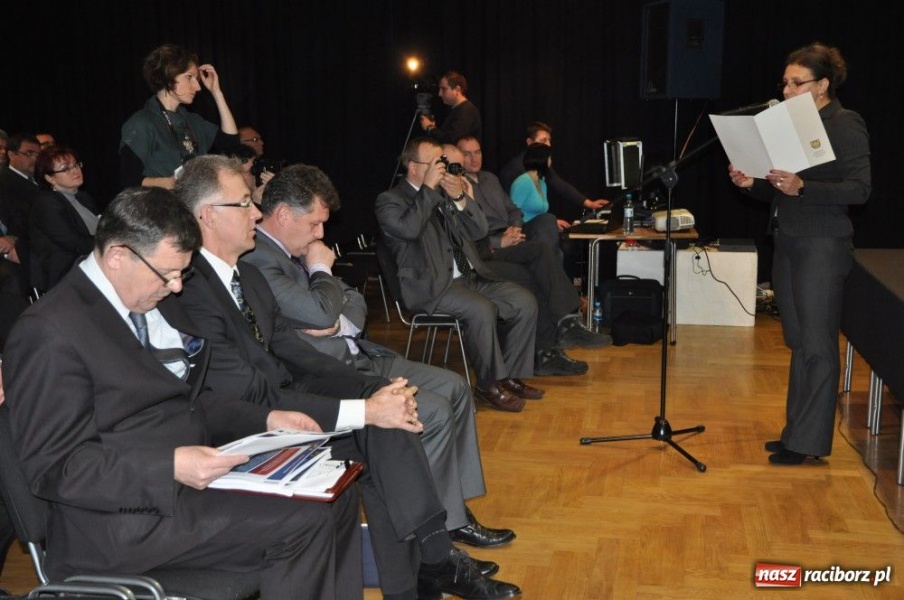 Zdjęcie w galerii na portalu naszraciborz.pl: Nie pominięto Raciborza... wiadomości z regionu