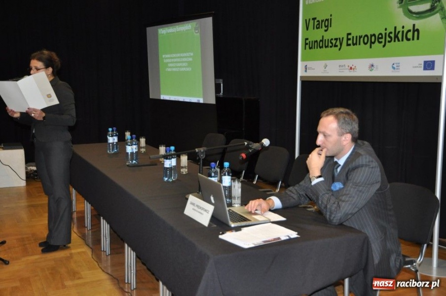 Zdjęcie w galerii na portalu naszraciborz.pl: Nie pominięto Raciborza... wiadomości z regionu