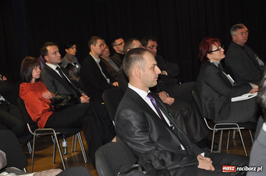 Zdjęcie w galerii na portalu naszraciborz.pl: Nie pominięto Raciborza... wiadomości z regionu