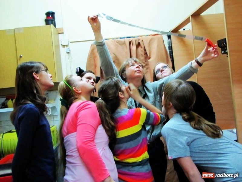 Zdjęcie w galerii na portalu naszraciborz.pl: Rzeźbili dłonie, malowali światłem... wiadomości z regionu