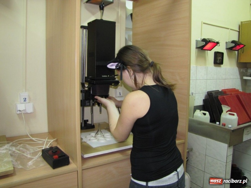 Zdjęcie w galerii na portalu naszraciborz.pl: Rzeźbili dłonie, malowali światłem... wiadomości z regionu