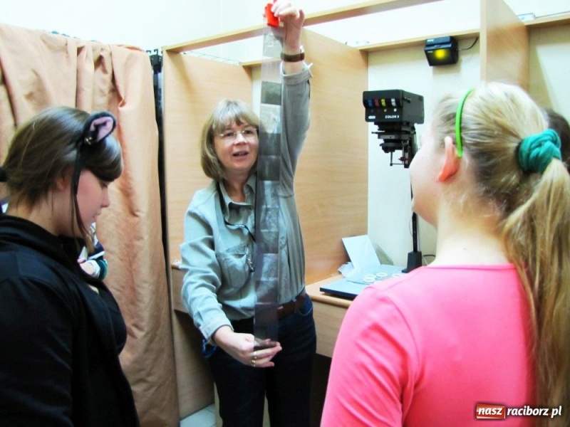 Zdjęcie w galerii na portalu naszraciborz.pl: Rzeźbili dłonie, malowali światłem... wiadomości z regionu