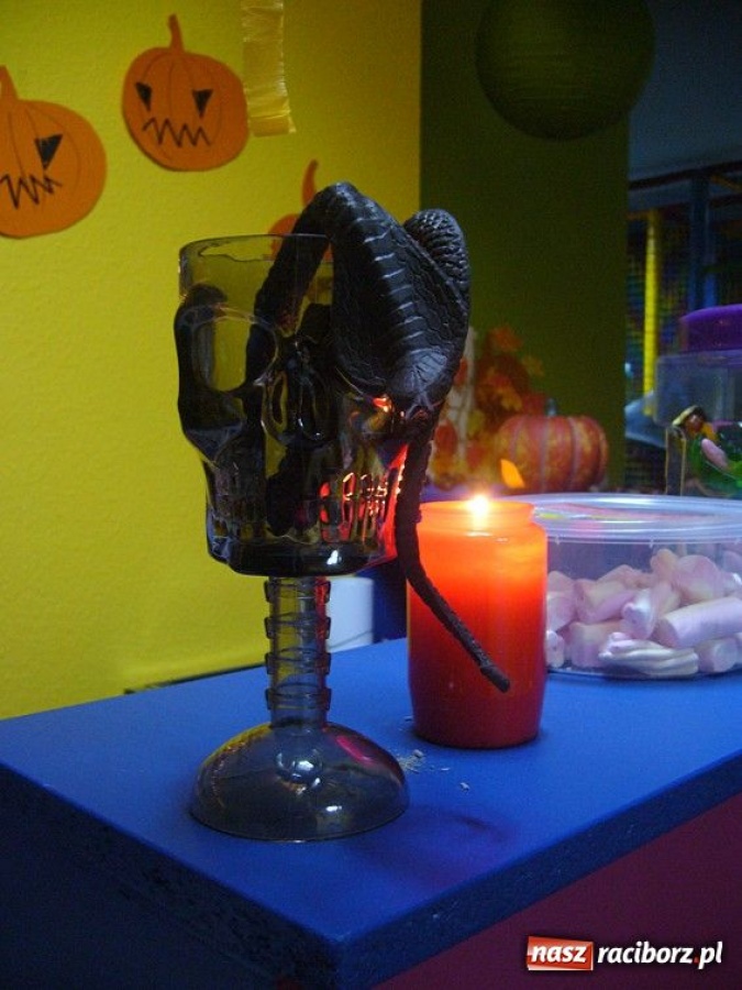 Zdjęcie w galerii na portalu naszraciborz.pl: Andrzejkowe Czary Mary w Junior Play wiadomości z regionu