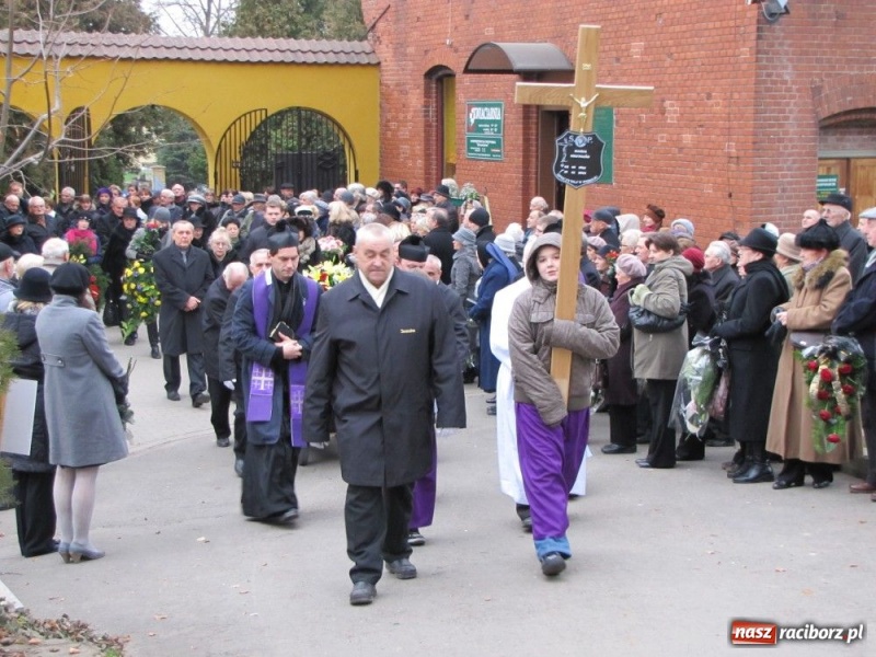 Zdjęcie w galerii na portalu naszraciborz.pl: 18 lat była dyrektorką Ekonomika... wiadomości z regionu