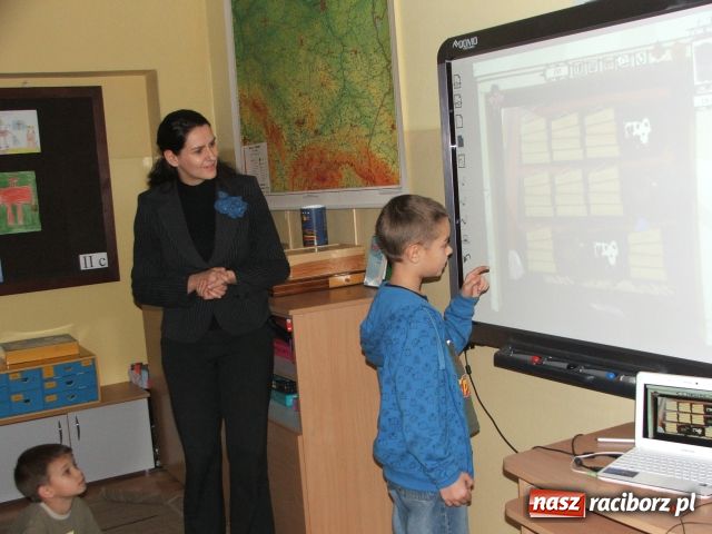 Zdjęcie w galerii na portalu naszraciborz.pl: SP 1 - szkoła XXI wieku wiadomości z regionu