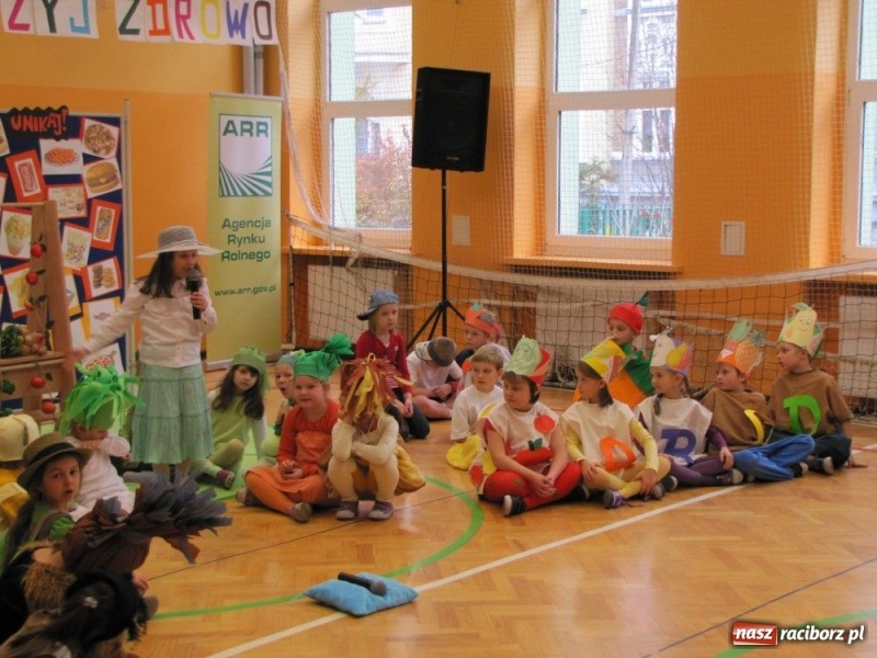 Zdjęcie w galerii na portalu naszraciborz.pl: Żyj zdrowo, jedz kolorowo... wiadomości z regionu