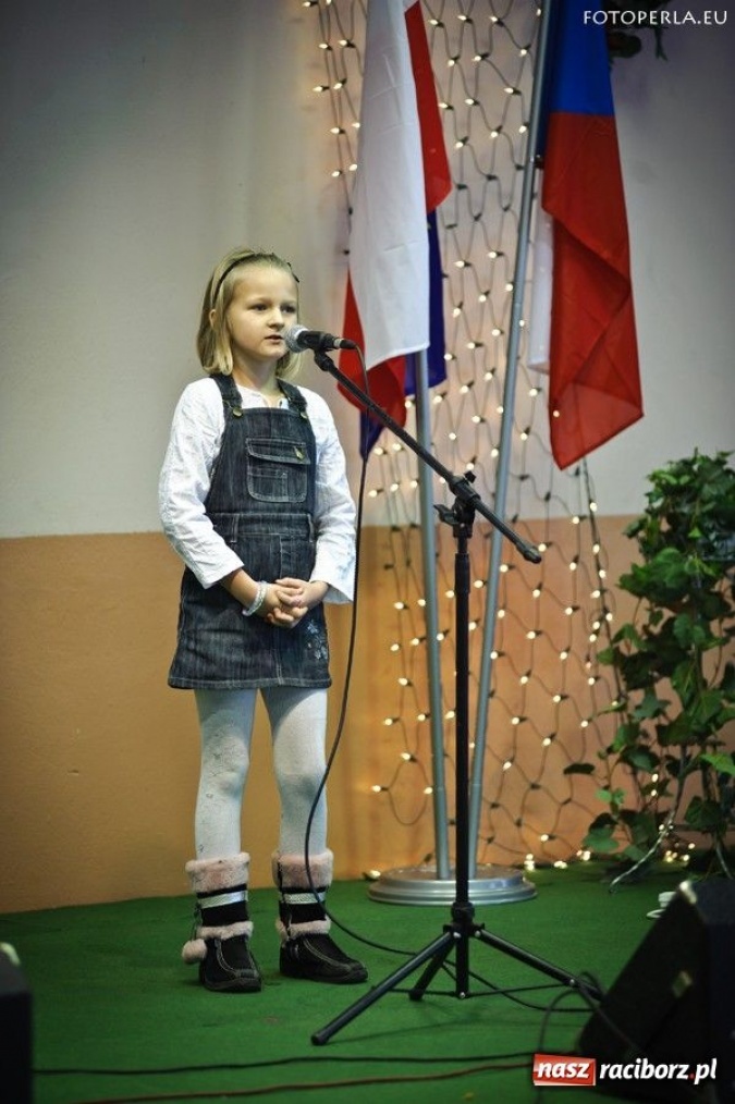 Zdjęcie w galerii na portalu naszraciborz.pl: Dominika pięknie śpiewała po morawsku wiadomości z regionu
