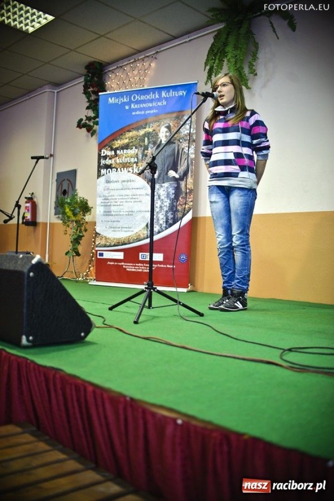 Zdjęcie w galerii na portalu naszraciborz.pl: Dominika pięknie śpiewała po morawsku wiadomości z regionu